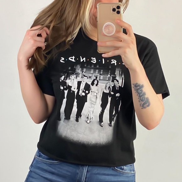 Friends 1990s Graphic Boxy Graphic Print Cropped Tee Womens Medium Large NWT New - Picture 6 of 9